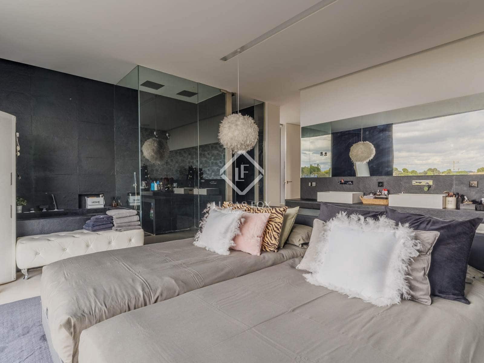 6 makuuhuone Huvila myytävänä paikassa Boadilla del Monte mukana uima-altaan 
autotalli - 2 395 000 € (Ref: 9311920)