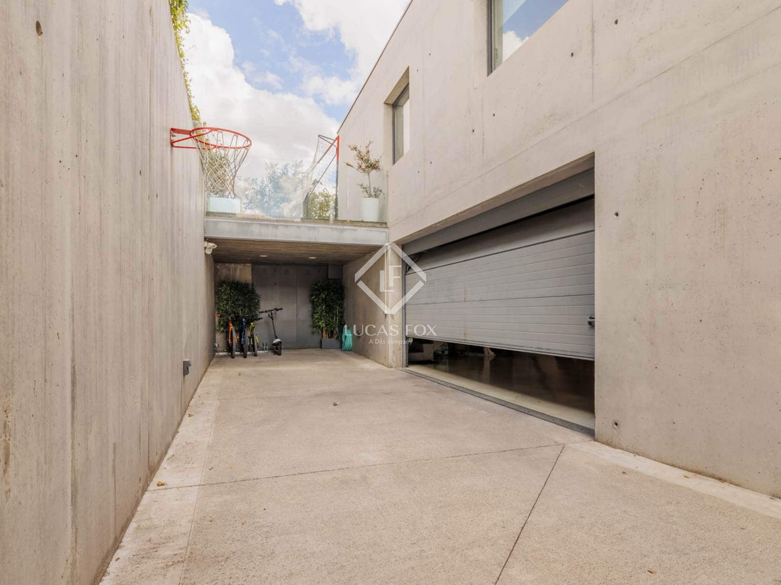 6 makuuhuone Huvila myytävänä paikassa Boadilla del Monte mukana uima-altaan 
autotalli - 2 395 000 € (Ref: 9311920)