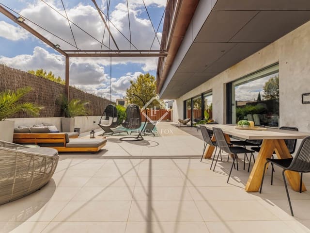 6 bedroom Villa for sale in Boadilla del Monte with pool garage - € 2,395,000 (Ref: 9311920)