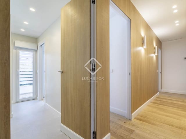 3 makuuhuone Huoneisto myytävänä paikassa Argüelles, Madrid kaupunki - 936 000 € (Ref: 9312027)