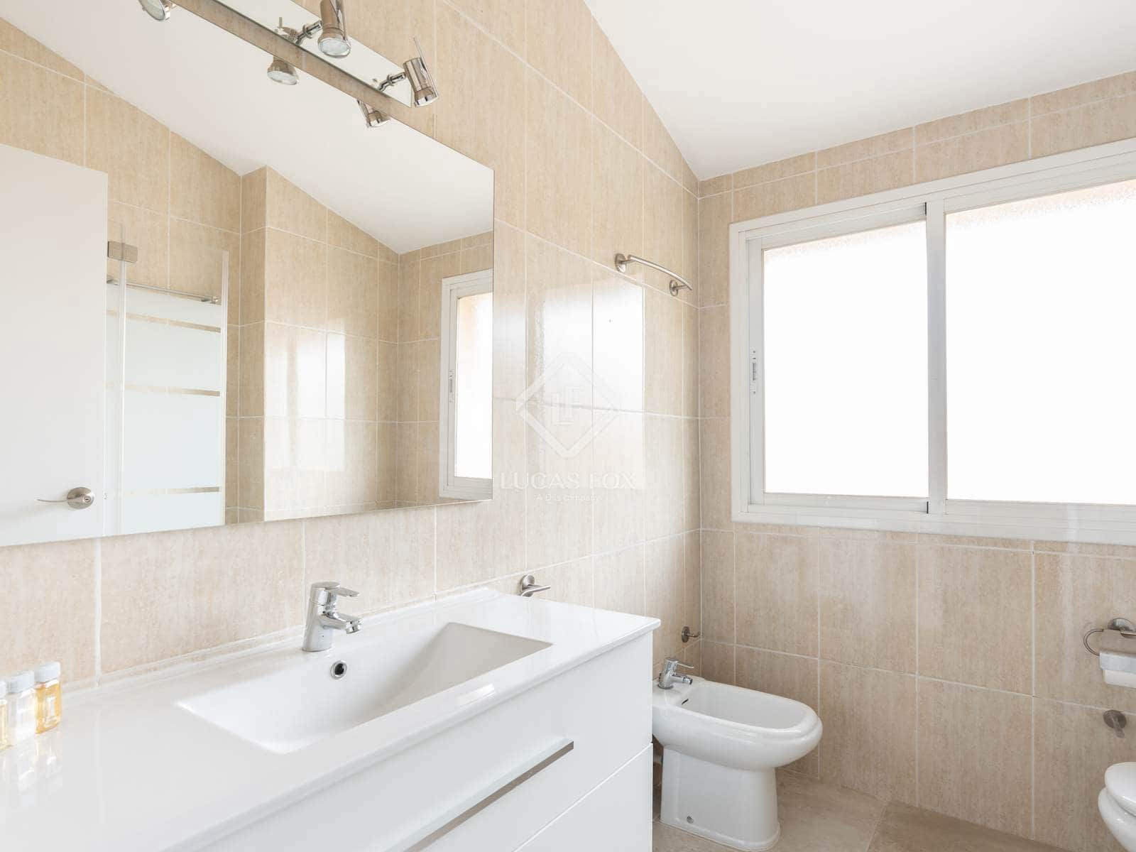 5 makuuhuone Huvila myytävänä paikassa Mira-Sol mukana 
autotalli - 1 200 000 € (Ref: 9312107)