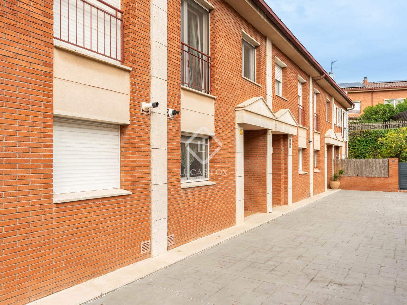 5 makuuhuone Huvila myytävänä paikassa Mira-Sol mukana 
autotalli - 1 200 000 € (Ref: 9312107)