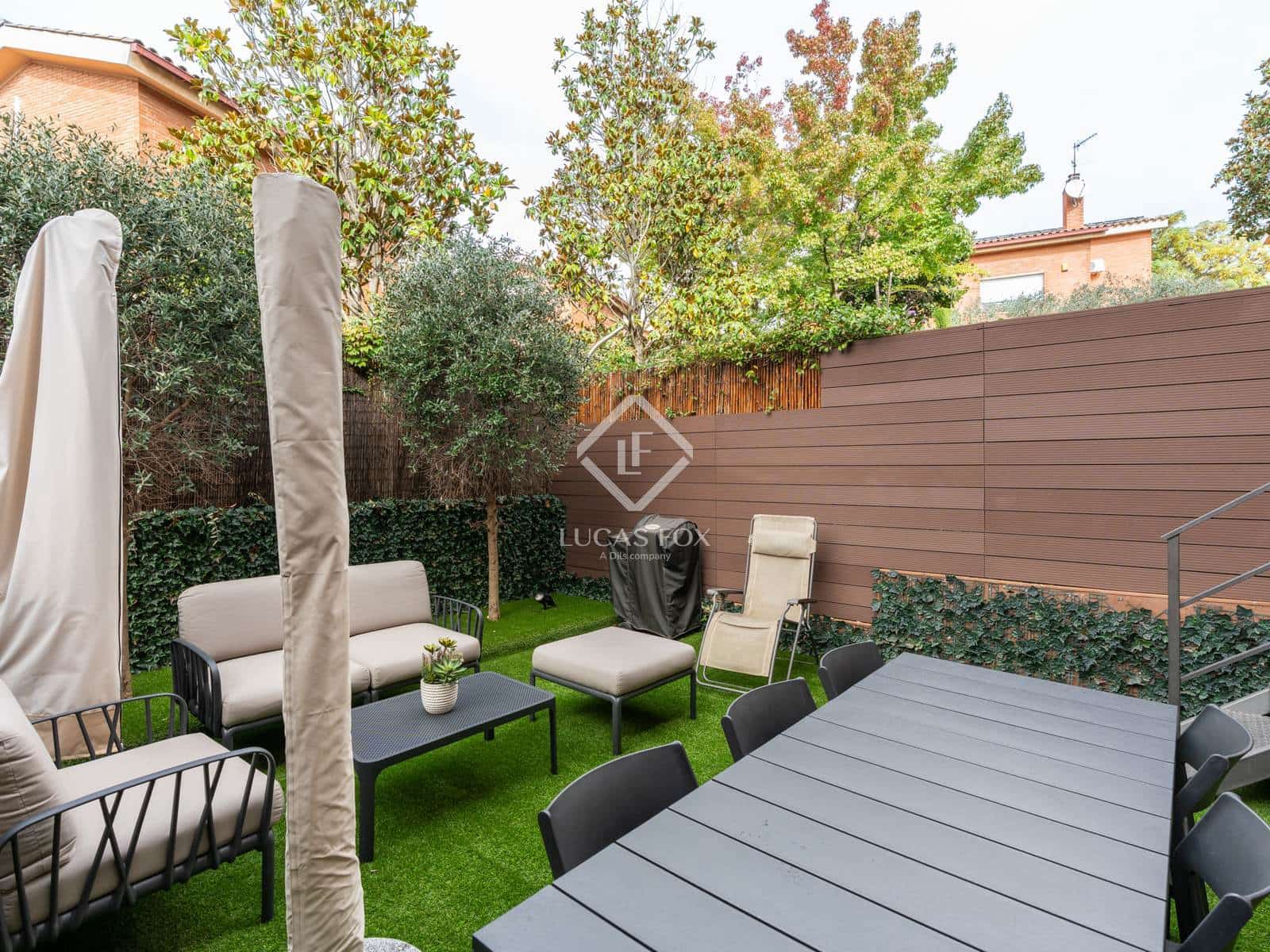 5 makuuhuone Huvila myytävänä paikassa Mira-Sol mukana 
autotalli - 1 200 000 € (Ref: 9312107)