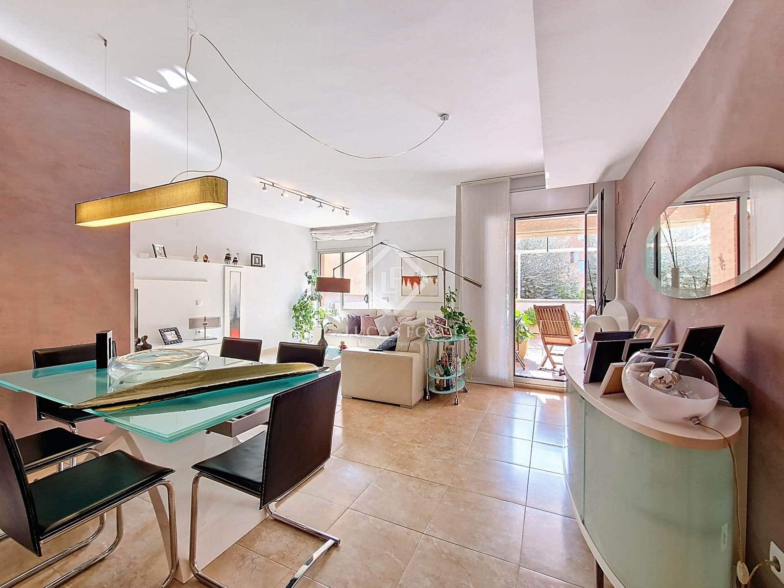 4 makuuhuone Huoneisto myytävänä paikassa Cubelles mukana uima-altaan 
autotalli - 455 000 € (Ref: 9312108)