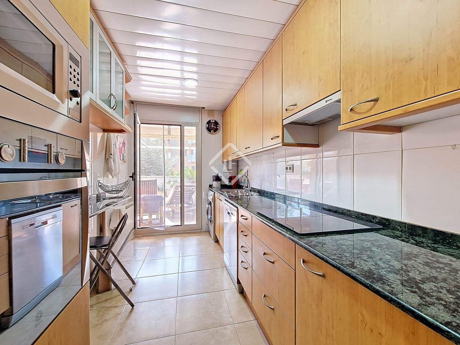 4 makuuhuone Huoneisto myytävänä paikassa Cubelles mukana uima-altaan 
autotalli - 455 000 € (Ref: 9312108)