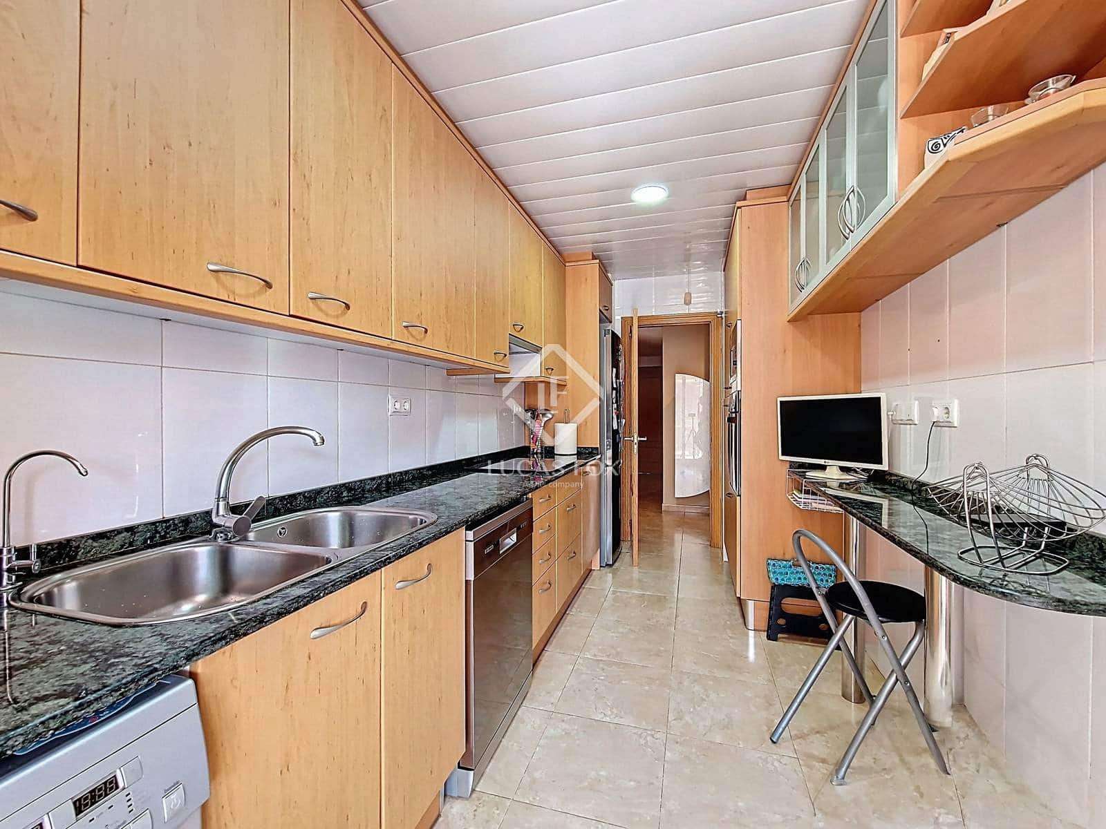 4 makuuhuone Huoneisto myytävänä paikassa Cubelles mukana uima-altaan 
autotalli - 455 000 € (Ref: 9312108)