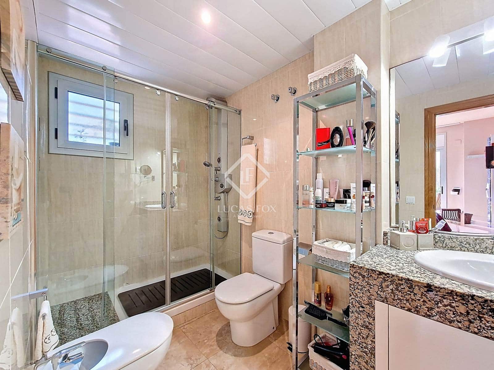 4 makuuhuone Huoneisto myytävänä paikassa Cubelles mukana uima-altaan 
autotalli - 455 000 € (Ref: 9312108)