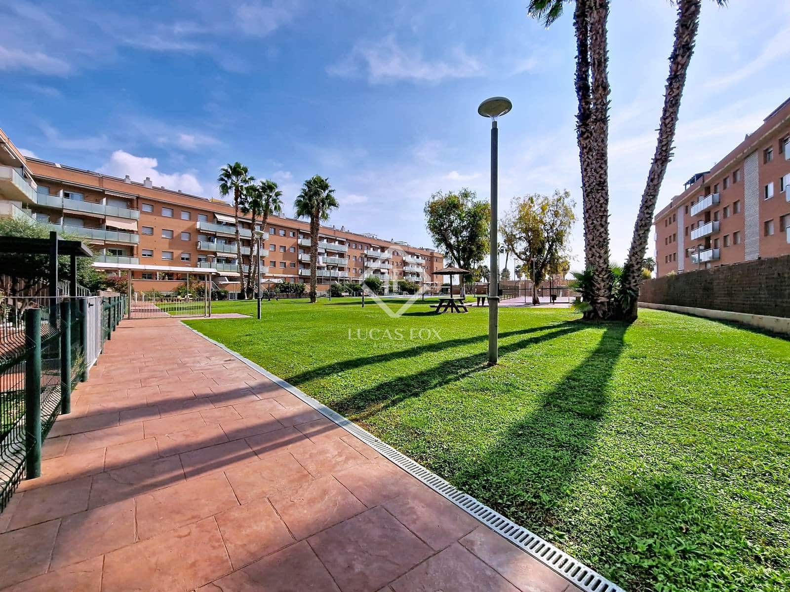 4 makuuhuone Huoneisto myytävänä paikassa Cubelles mukana uima-altaan 
autotalli - 455 000 € (Ref: 9312108)