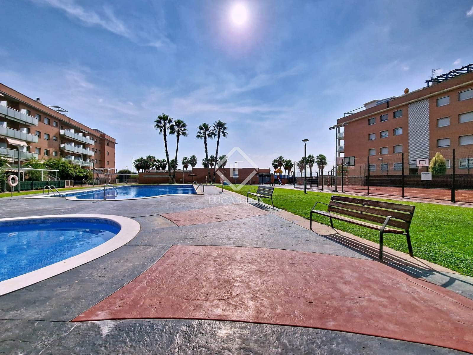 4 makuuhuone Huoneisto myytävänä paikassa Cubelles mukana uima-altaan 
autotalli - 455 000 € (Ref: 9312108)