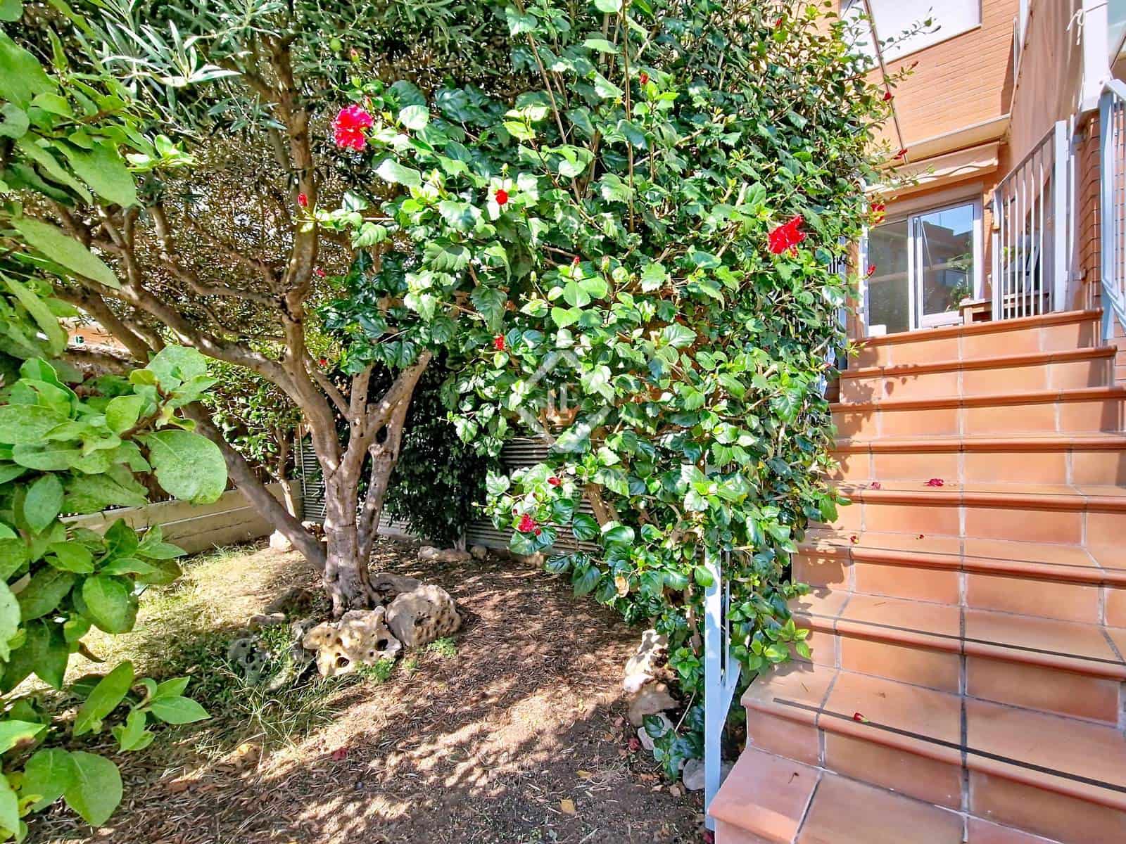 4 makuuhuone Huoneisto myytävänä paikassa Cubelles mukana uima-altaan 
autotalli - 455 000 € (Ref: 9312108)