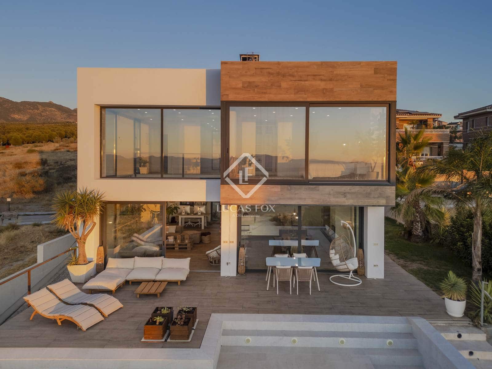 1 sovrum Villa till salu i La Zubia med pool garage - 595 000 € (Ref: 9313877)