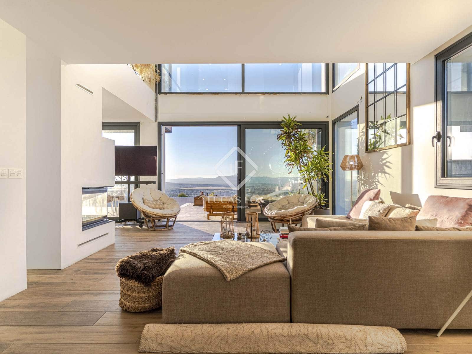 1 sovrum Villa till salu i La Zubia med pool garage - 595 000 € (Ref: 9313877)