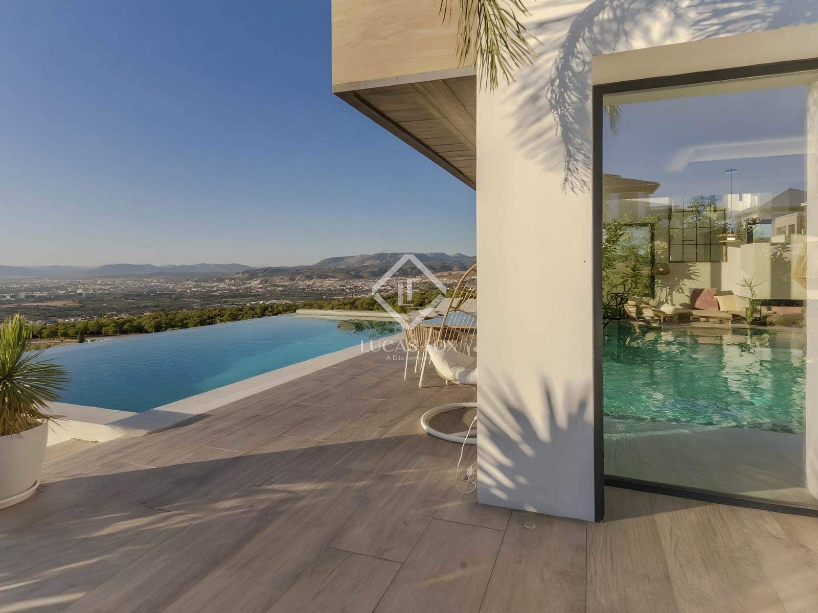 1 sovrum Villa till salu i La Zubia med pool garage - 595 000 € (Ref: 9313877)