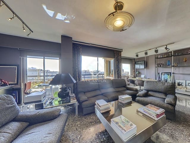 3 bedroom Apartment for sale in Valencia city - € 650,000 (Ref: 9315218)