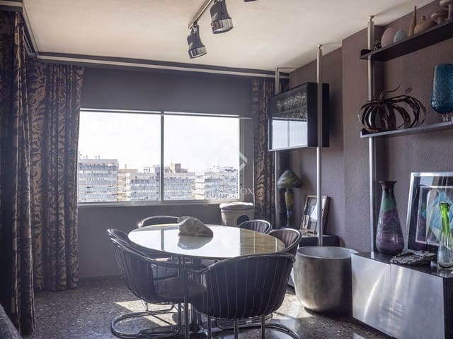 3 bedroom Apartment for sale in Valencia city - € 650,000 (Ref: 9315218)
