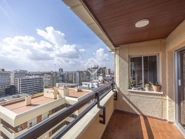 3 bedroom Apartment for sale in Valencia city - € 650,000 (Ref: 9315218)