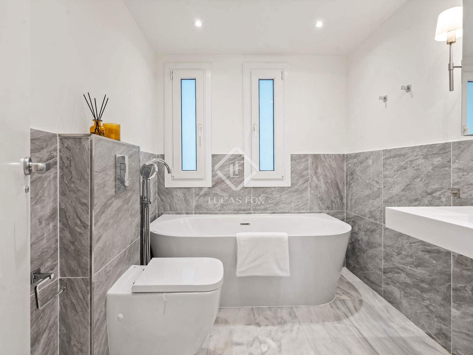 2 slaapkamer Appartement te koop in Marbella met zwembad garage - € 449.000 (Ref: 9315219)