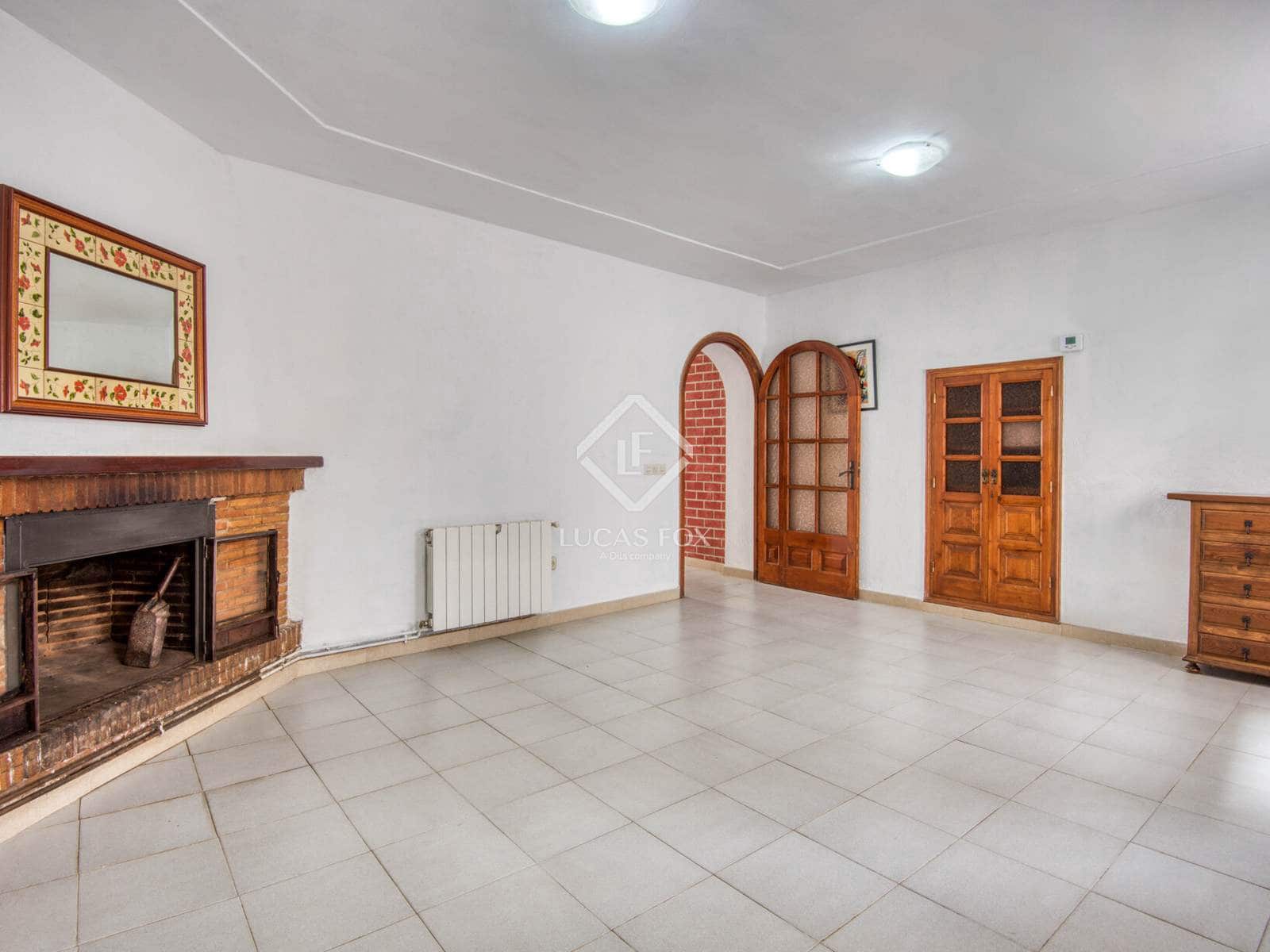 3 makuuhuone Huvila myytävänä paikassa Calonge i Sant Antoni mukana 
autotalli - 372 000 € (Ref: 9315222)