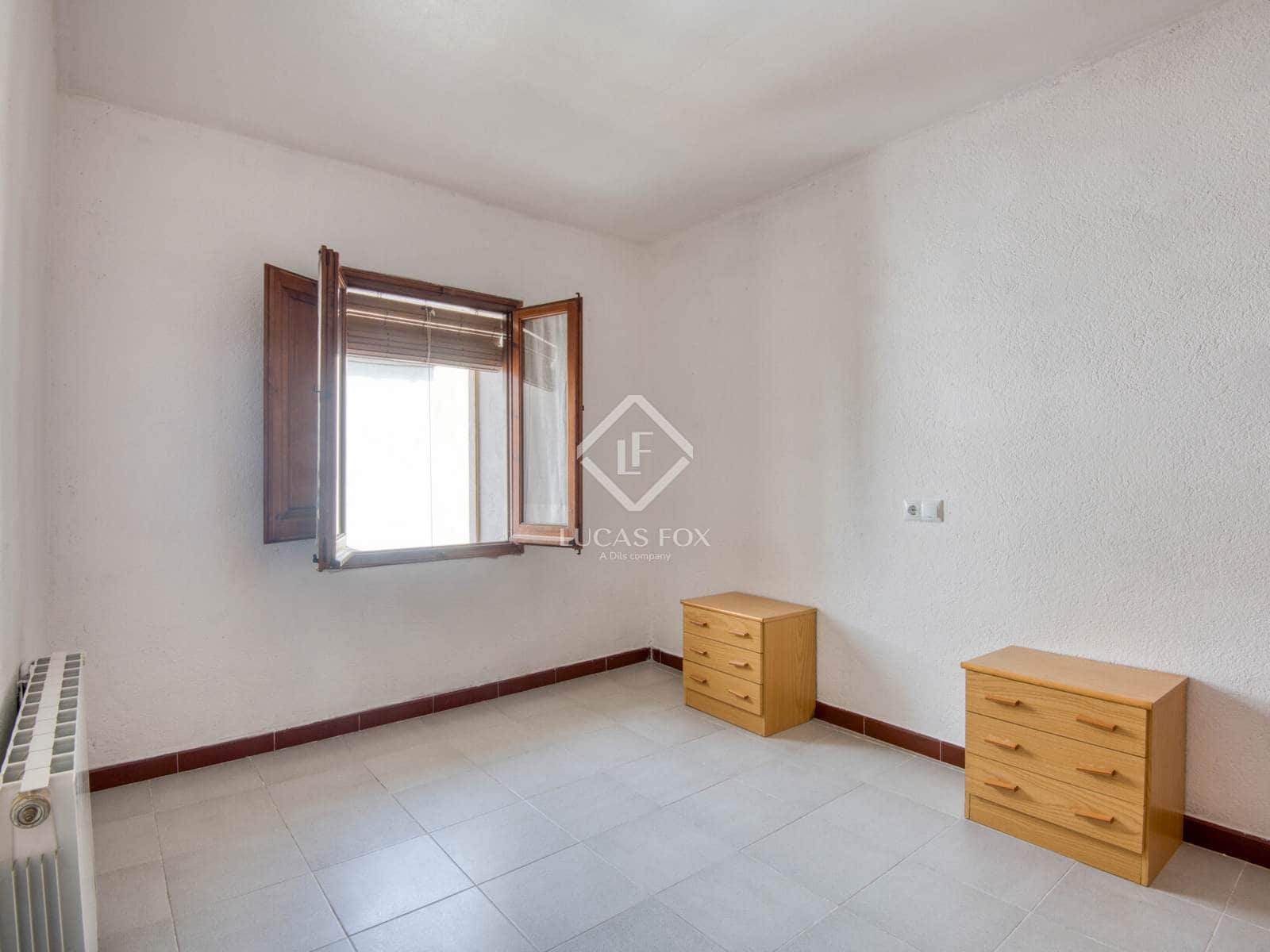 3 makuuhuone Huvila myytävänä paikassa Calonge i Sant Antoni mukana 
autotalli - 372 000 € (Ref: 9315222)