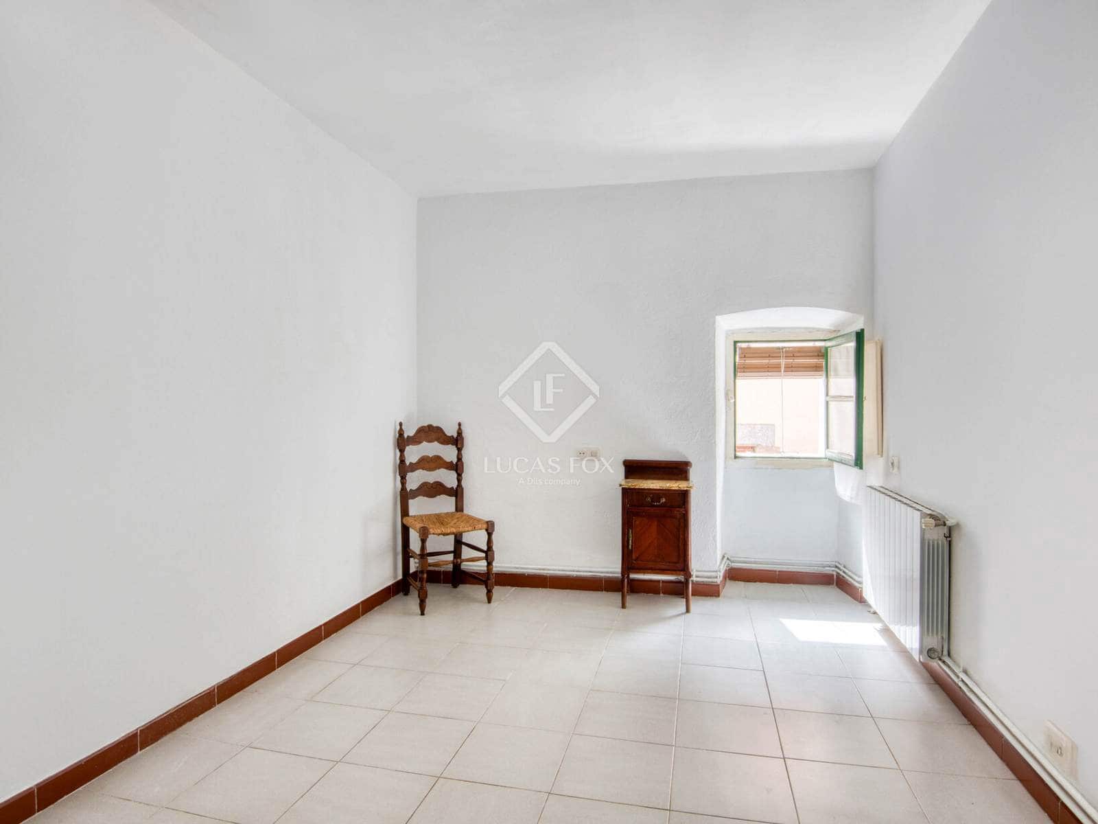 3 makuuhuone Huvila myytävänä paikassa Calonge i Sant Antoni mukana 
autotalli - 372 000 € (Ref: 9315222)