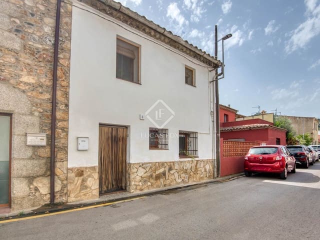 3 makuuhuone Huvila myytävänä paikassa Calonge i Sant Antoni mukana 
autotalli - 372 000 € (Ref: 9315222)