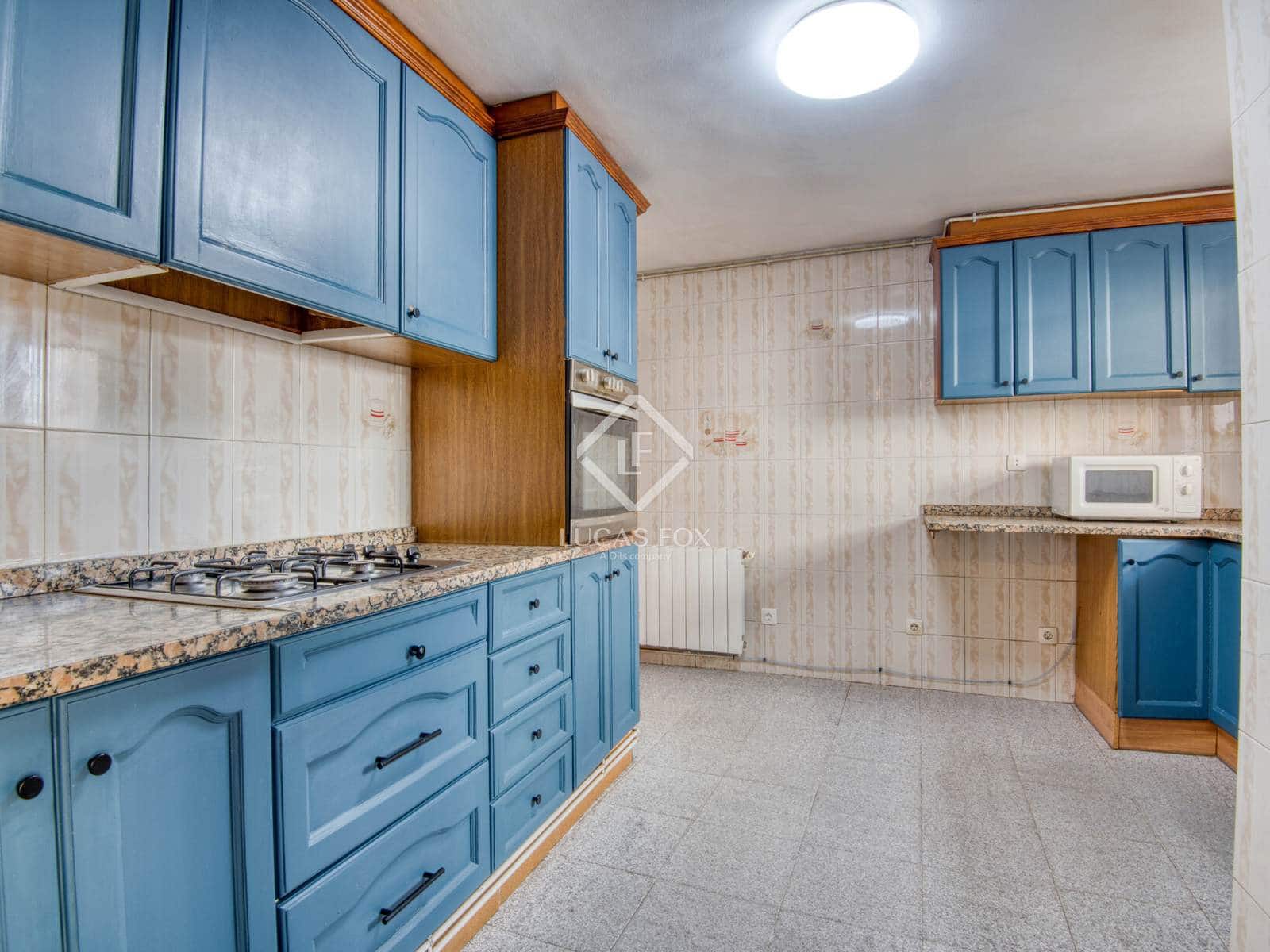 3 makuuhuone Huvila myytävänä paikassa Calonge i Sant Antoni mukana 
autotalli - 372 000 € (Ref: 9315222)