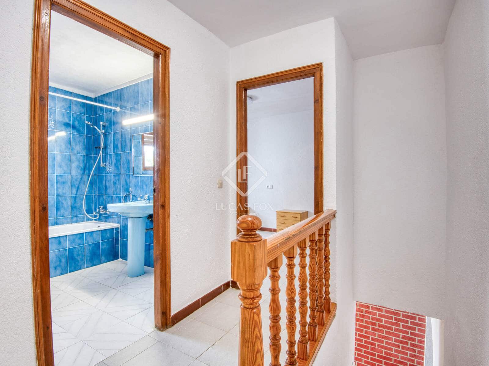 3 makuuhuone Huvila myytävänä paikassa Calonge i Sant Antoni mukana 
autotalli - 372 000 € (Ref: 9315222)