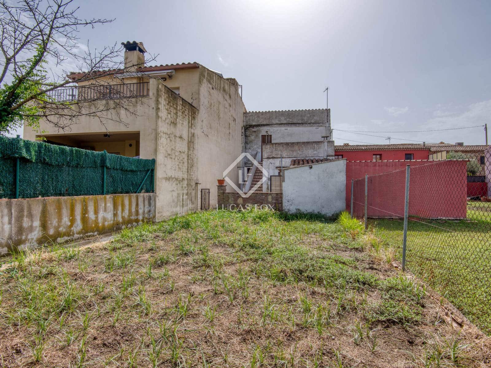 3 makuuhuone Huvila myytävänä paikassa Calonge i Sant Antoni mukana 
autotalli - 372 000 € (Ref: 9315222)