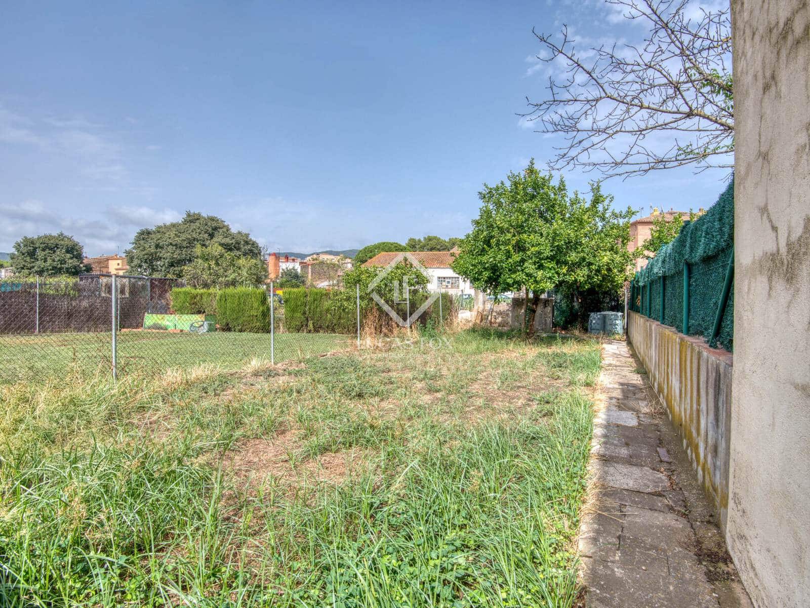 3 makuuhuone Huvila myytävänä paikassa Calonge i Sant Antoni mukana 
autotalli - 372 000 € (Ref: 9315222)