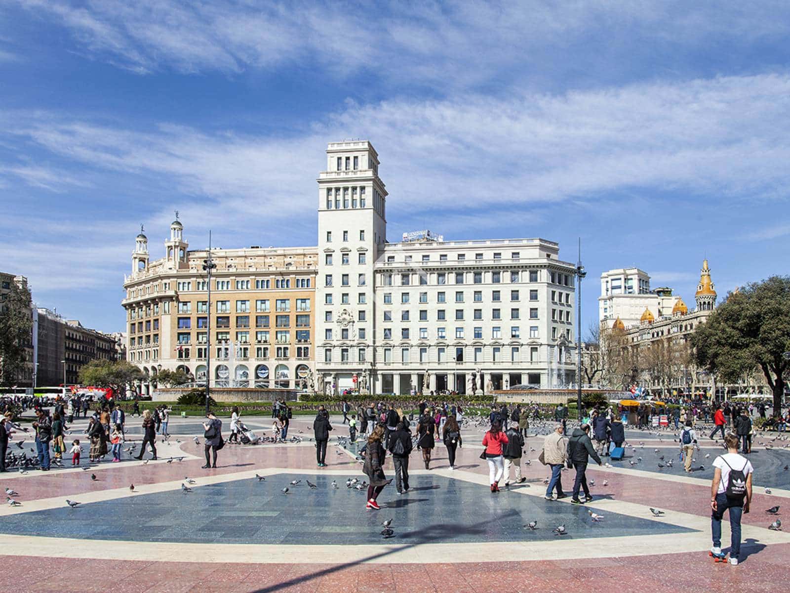 4 bedroom Apartment for sale in Barcelona city - € 1,985,000 (Ref: 9318097)