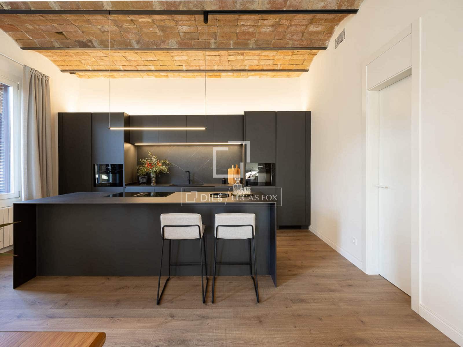 4 soveværelse Lejlighed til salg i Barcelona by - € 1.985.000 (Ref: 9318097)