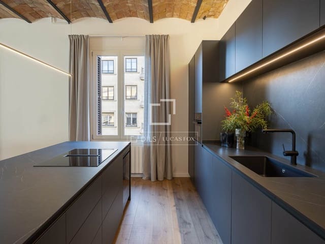 4 makuuhuone Huoneisto myytävänä paikassa Barcelona kaupunki - 1 985 000 € (Ref: 9318097)