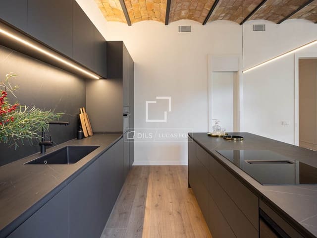 4 makuuhuone Huoneisto myytävänä paikassa Barcelona kaupunki - 1 985 000 € (Ref: 9318097)