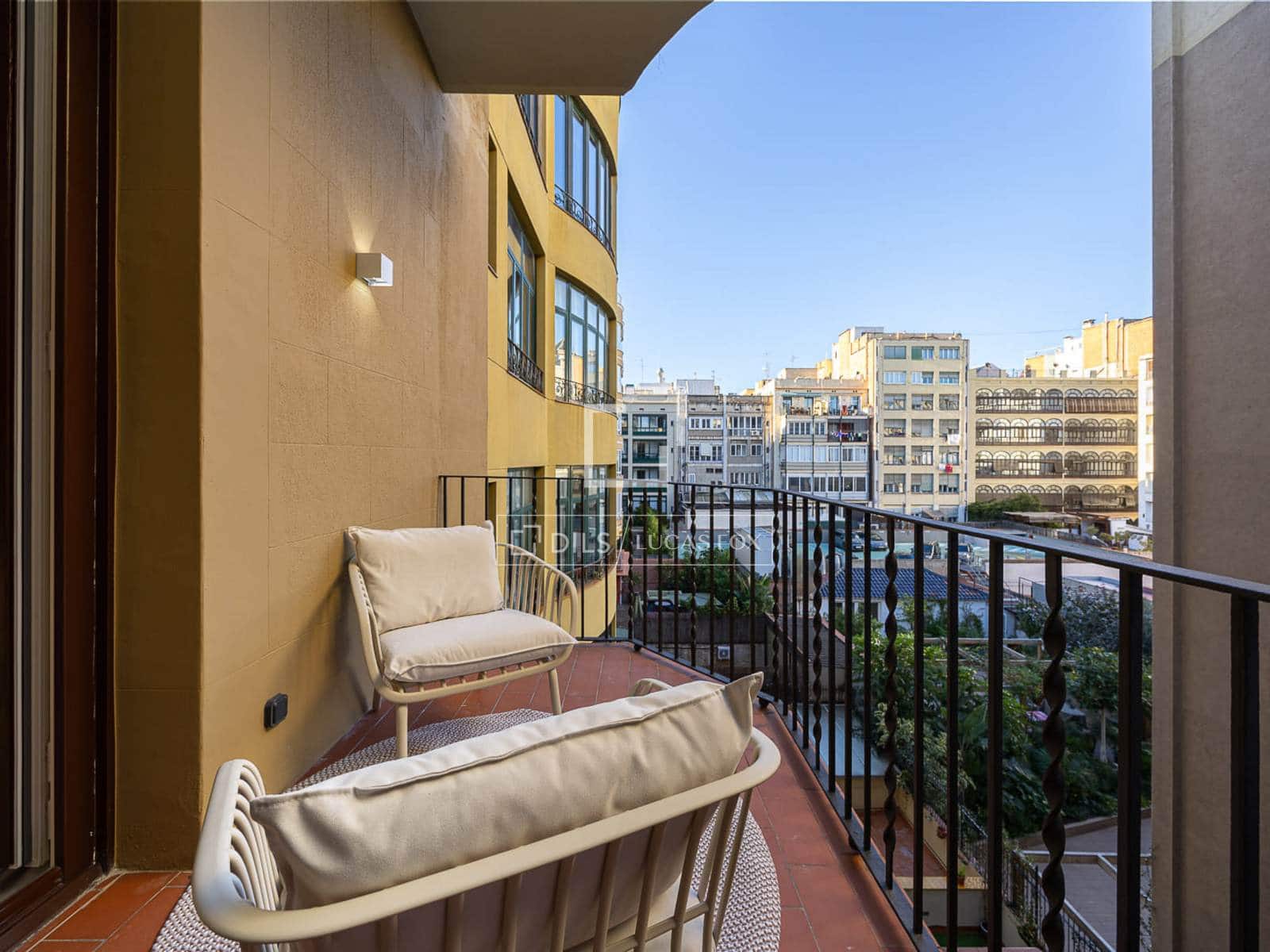 4 soveværelse Lejlighed til salg i Barcelona by - € 1.985.000 (Ref: 9318097)
