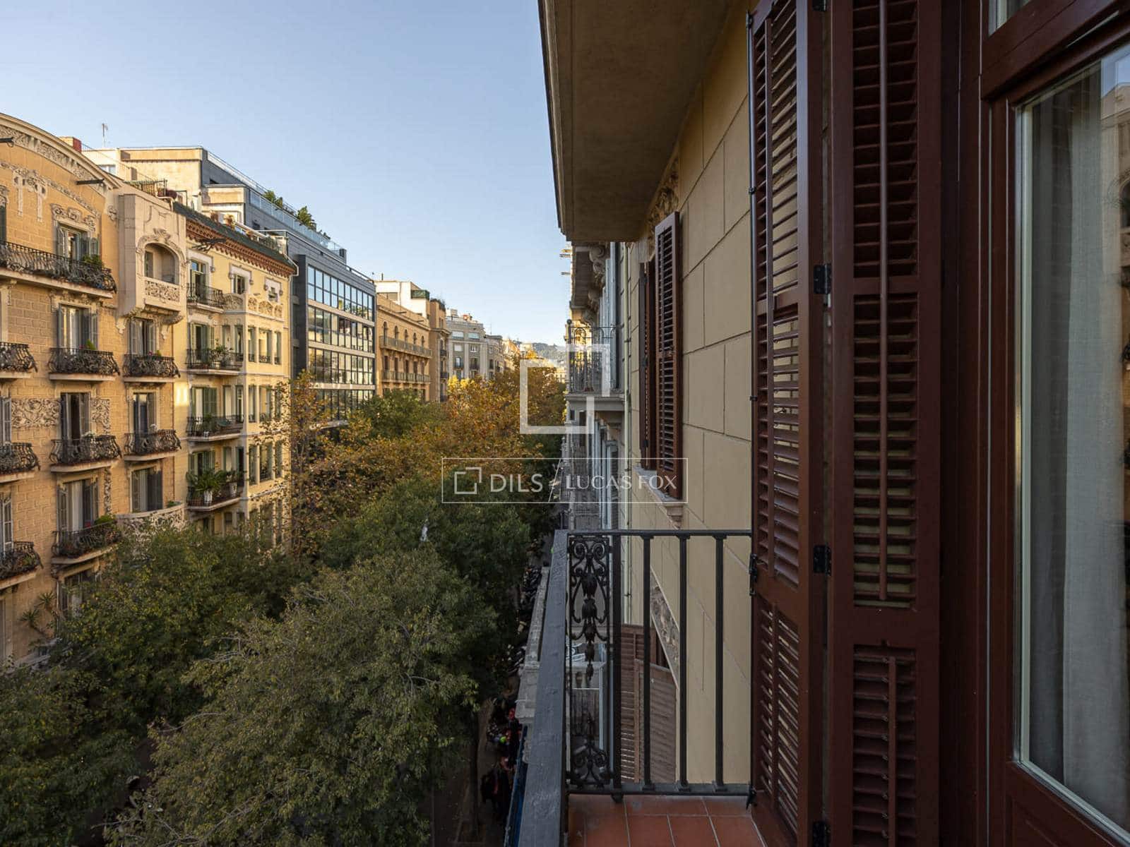 4 soveværelse Lejlighed til salg i Barcelona by - € 1.985.000 (Ref: 9318097)