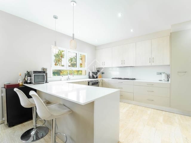 4 chambre Villa/Maison à vendre à San Vicente / Sant Vicent del Raspeig avec garage - 750 000 € (Ref: 9318098)