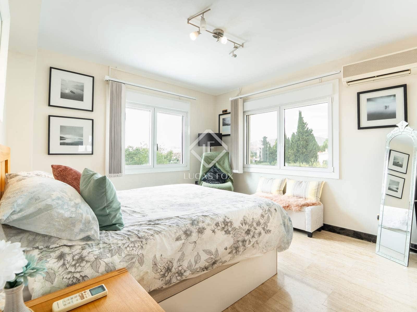 4 chambre Villa/Maison à vendre à San Vicente / Sant Vicent del Raspeig avec garage - 750 000 € (Ref: 9318098)