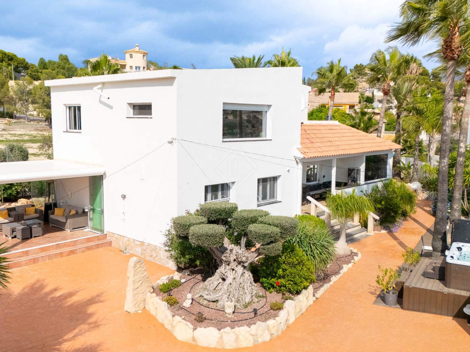 4 chambre Villa/Maison à vendre à San Vicente / Sant Vicent del Raspeig avec garage - 750 000 € (Ref: 9318098)