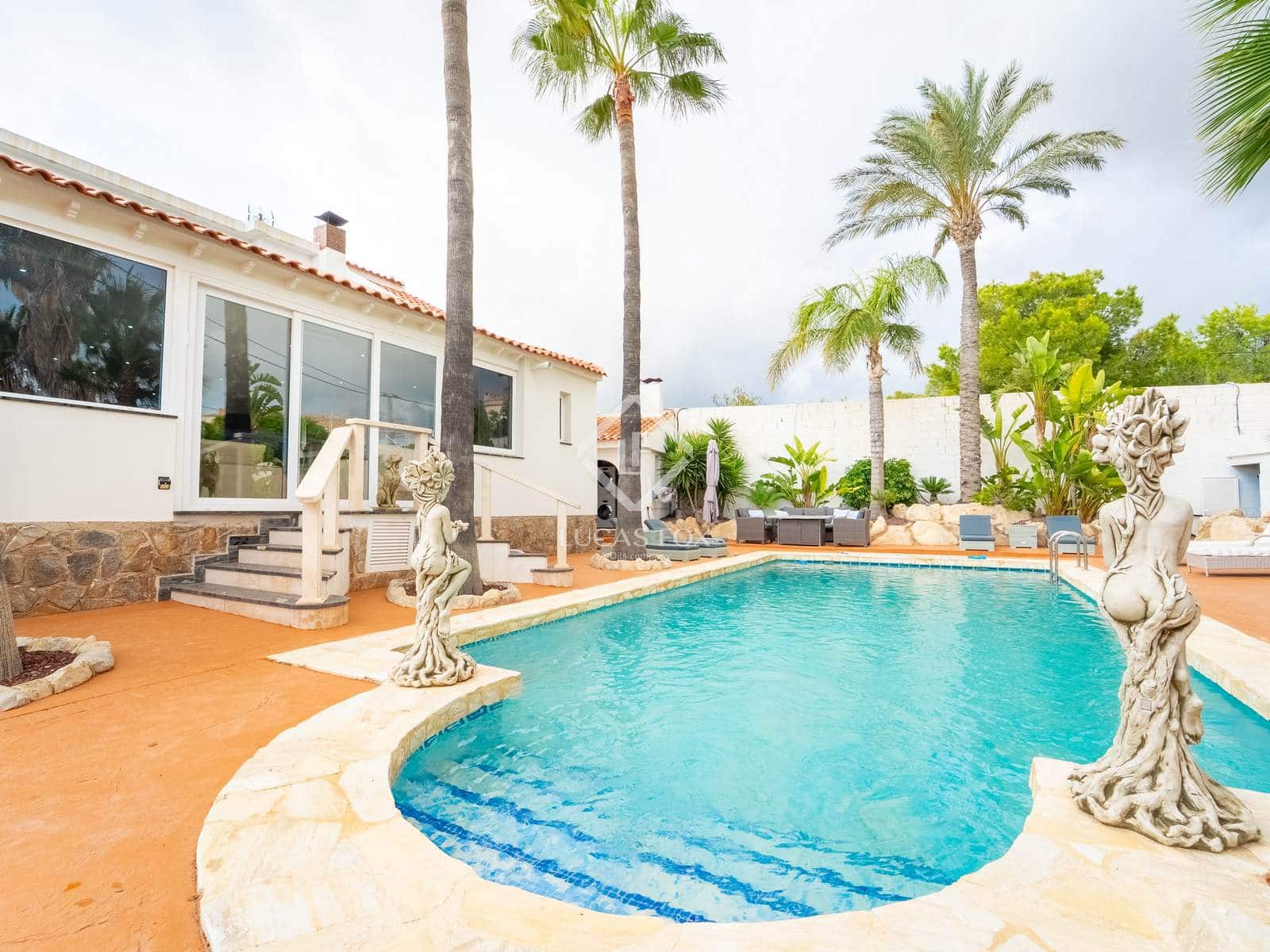 4 chambre Villa/Maison à vendre à San Vicente / Sant Vicent del Raspeig avec garage - 750 000 € (Ref: 9318098)