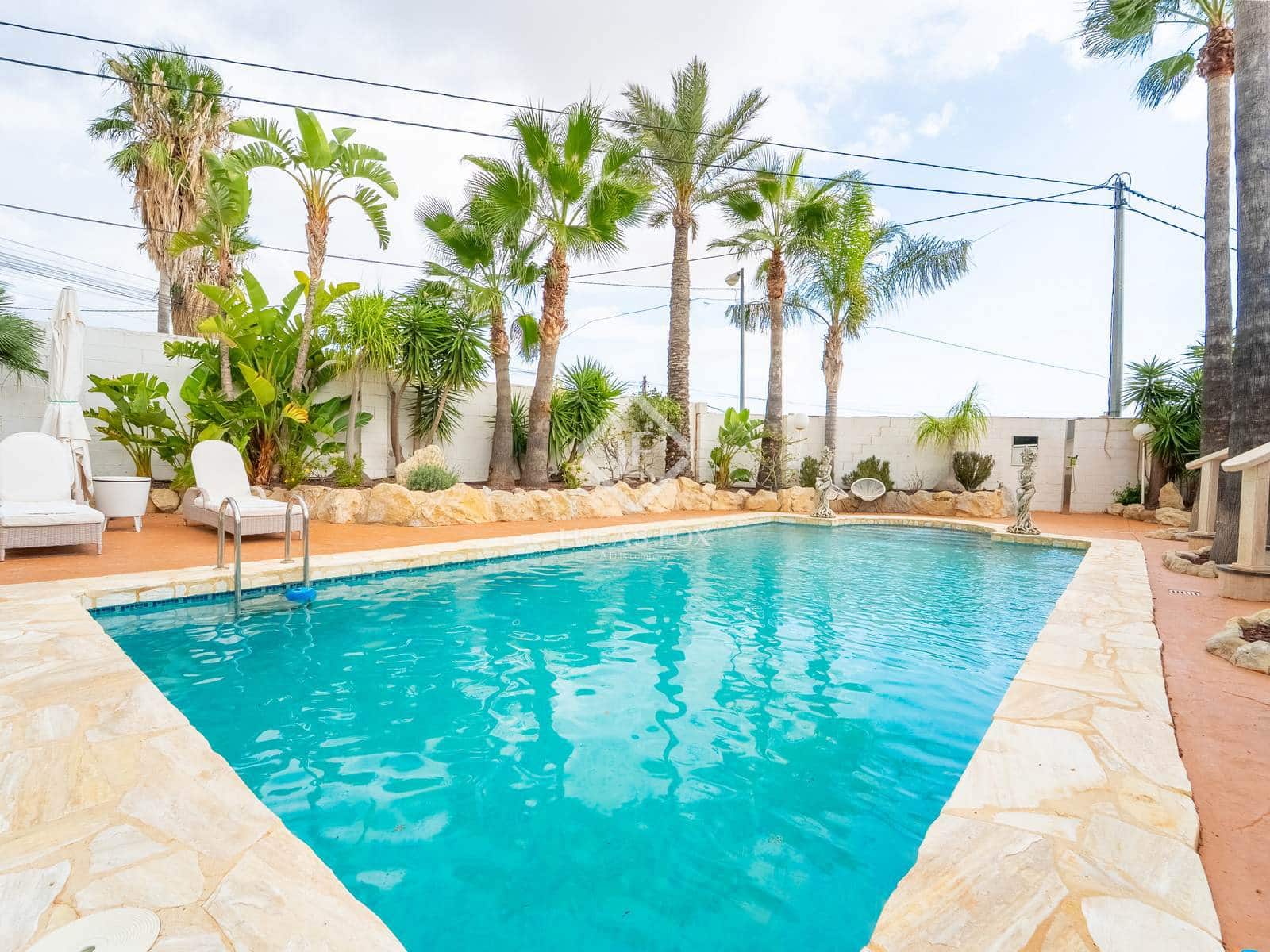 4 chambre Villa/Maison à vendre à San Vicente / Sant Vicent del Raspeig avec garage - 750 000 € (Ref: 9318098)