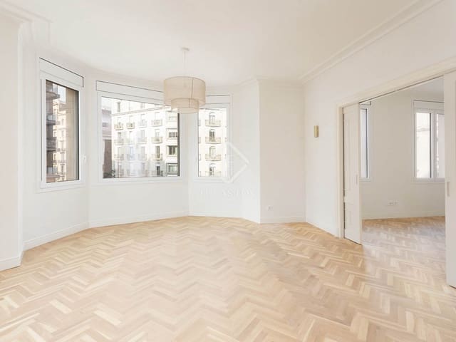 5 slaapkamer Appartement te koop in Barcelona stad - € 1.590.000 (Ref: 9319836)