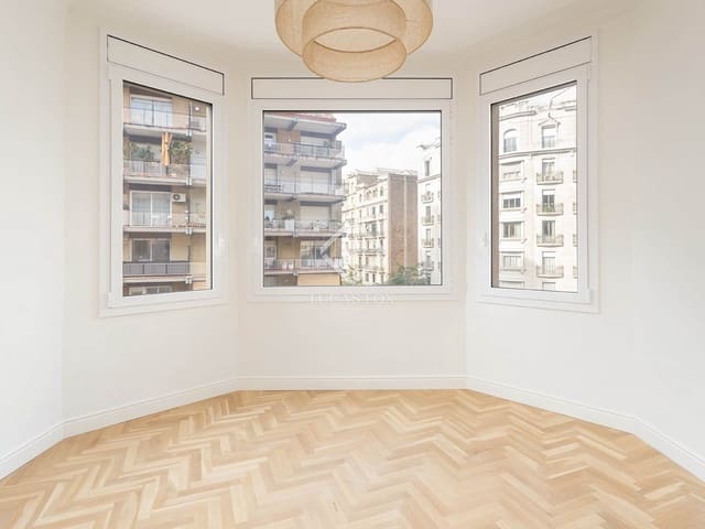 5 slaapkamer Appartement te koop in Barcelona stad - € 1.590.000 (Ref: 9319836)