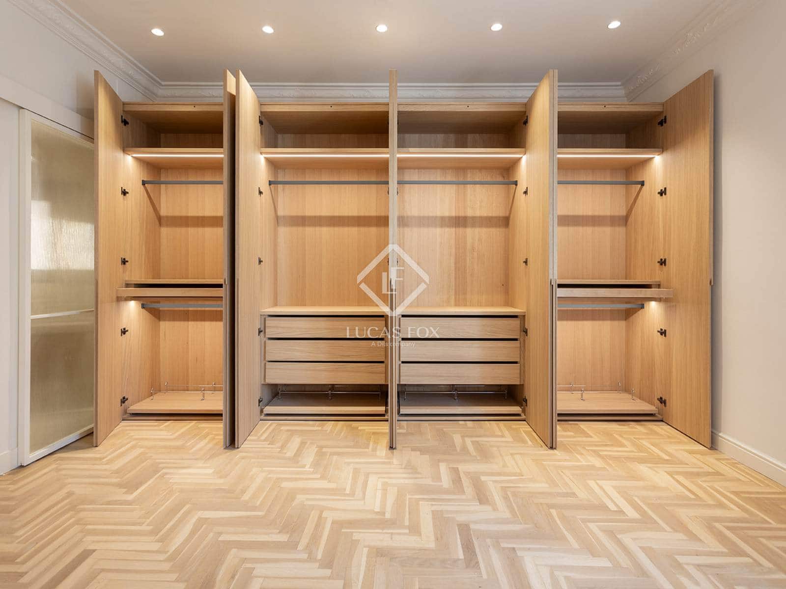 5 slaapkamer Appartement te koop in Barcelona stad - € 1.590.000 (Ref: 9319836)