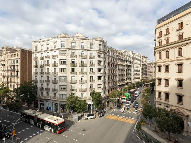 5 sypialnia Apartament na sprzedaż w Miasto Barcelona - 1 590 000 € (Ref: 9319836)