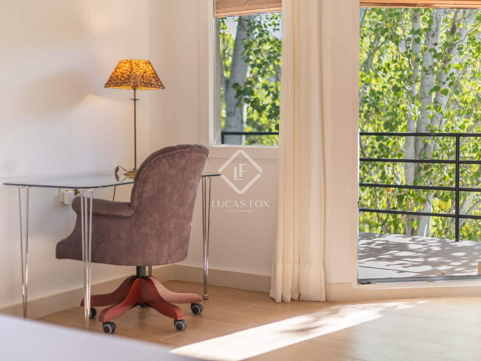 5 sypialnia Willa na sprzedaż w Miasto Grenada z basenem garażem - 1 475 000 € (Ref: 9319941)