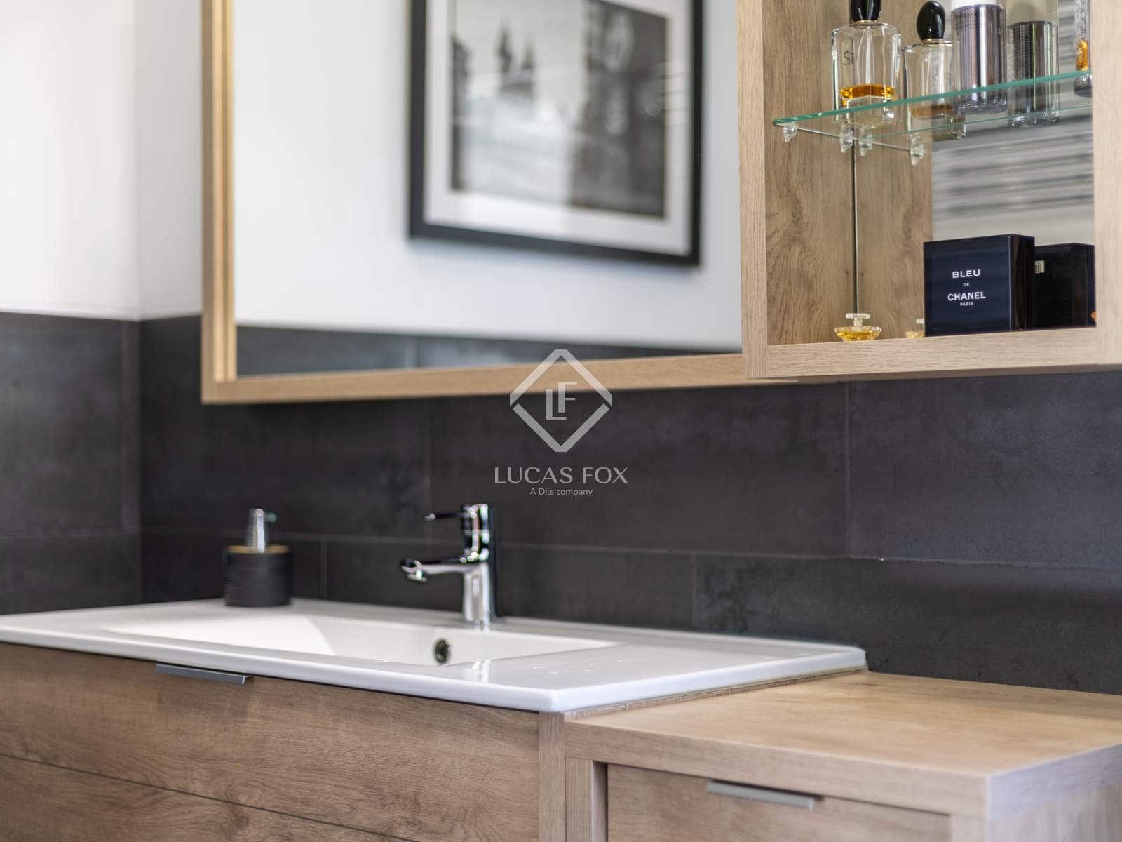 5 sypialnia Willa na sprzedaż w Miasto Grenada z basenem garażem - 1 475 000 € (Ref: 9319941)