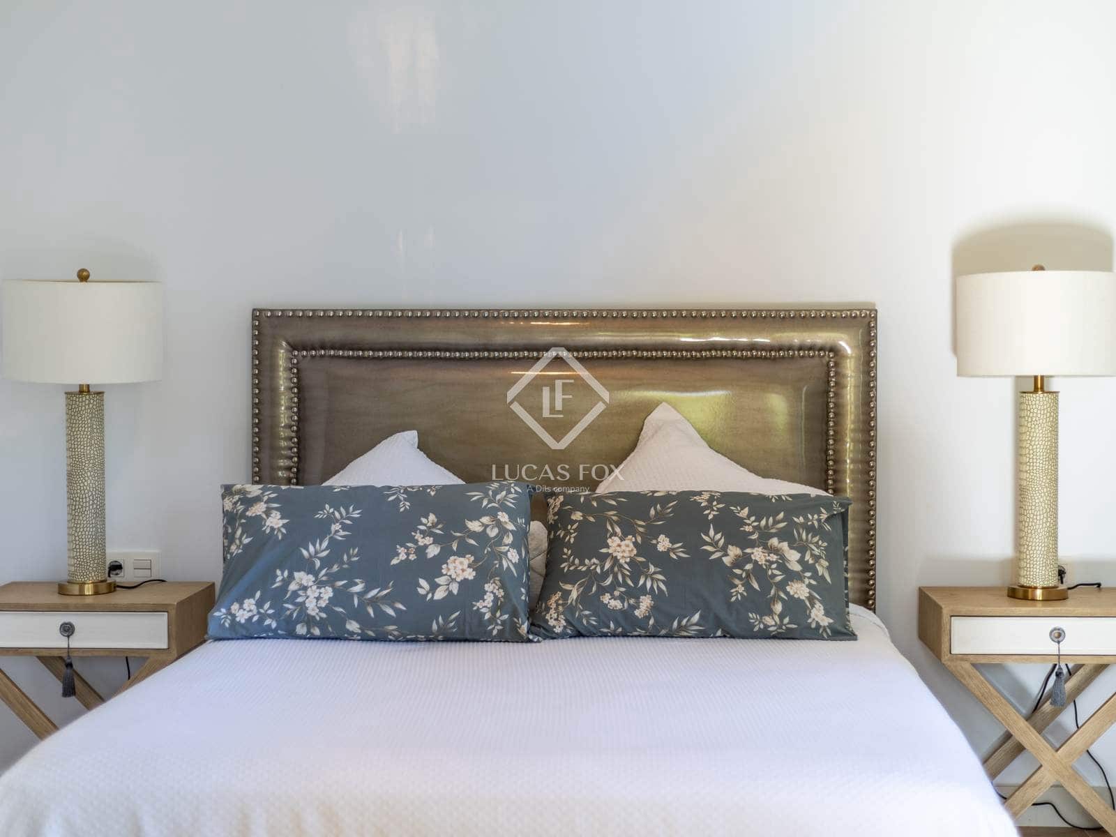 5 sypialnia Willa na sprzedaż w Miasto Grenada z basenem garażem - 1 475 000 € (Ref: 9319941)