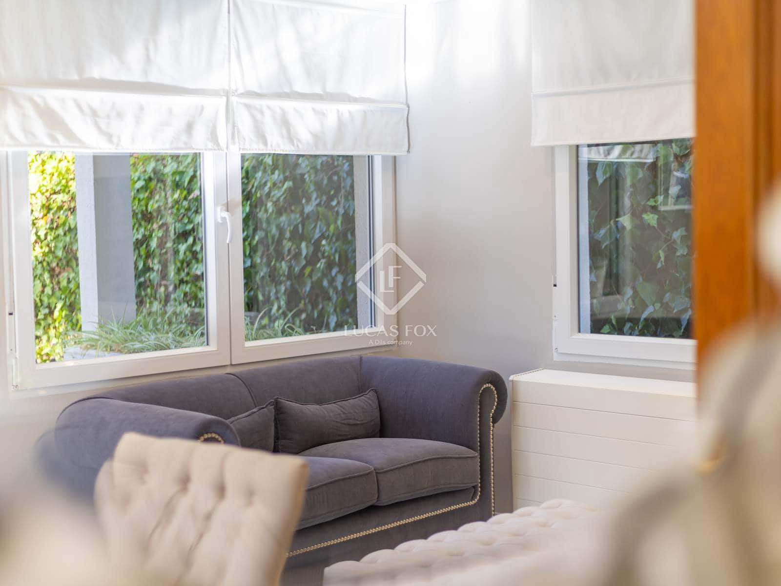 5 sypialnia Willa na sprzedaż w Miasto Grenada z basenem garażem - 1 475 000 € (Ref: 9319941)