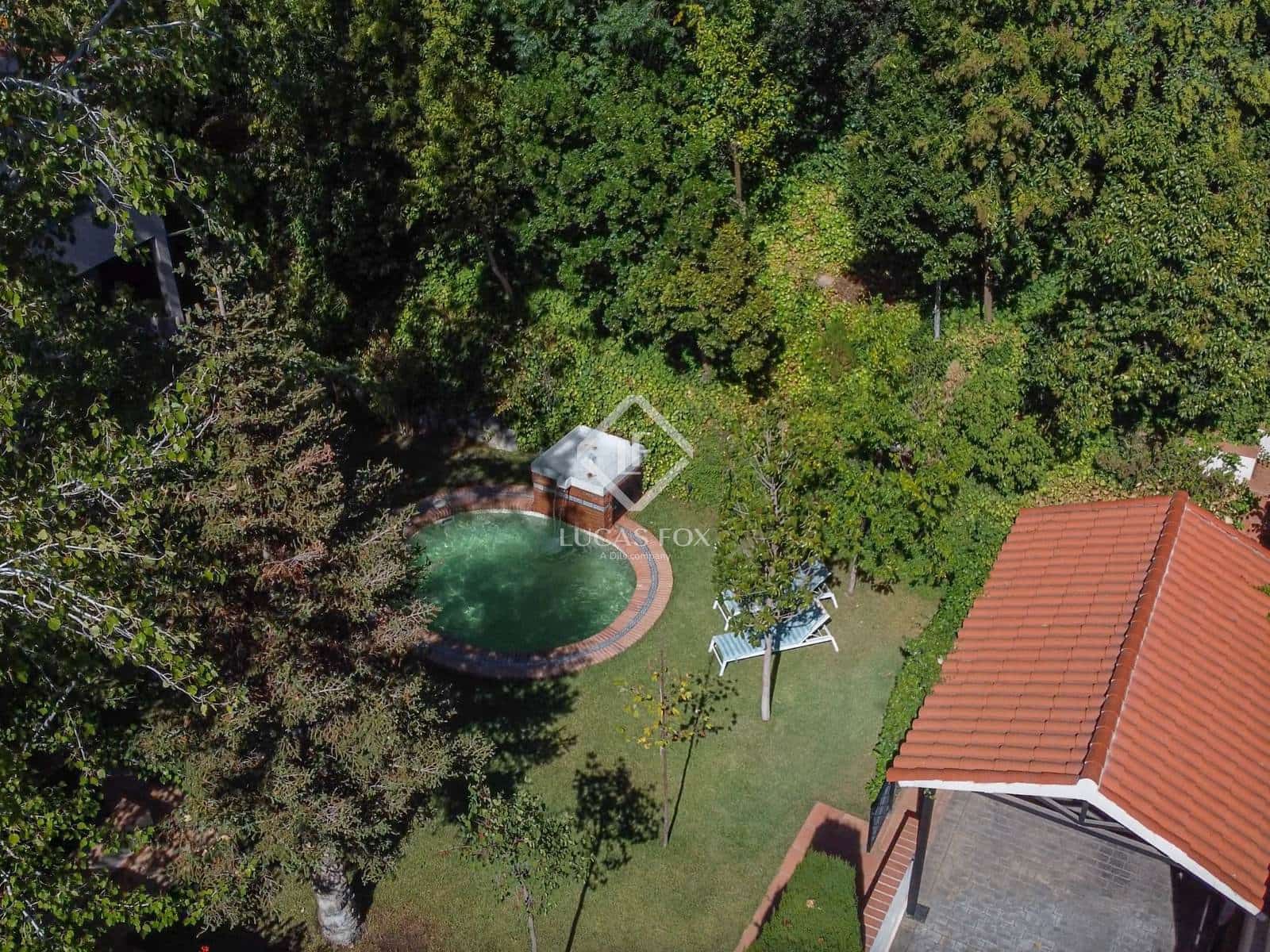 5 sypialnia Willa na sprzedaż w Miasto Grenada z basenem garażem - 1 475 000 € (Ref: 9319941)