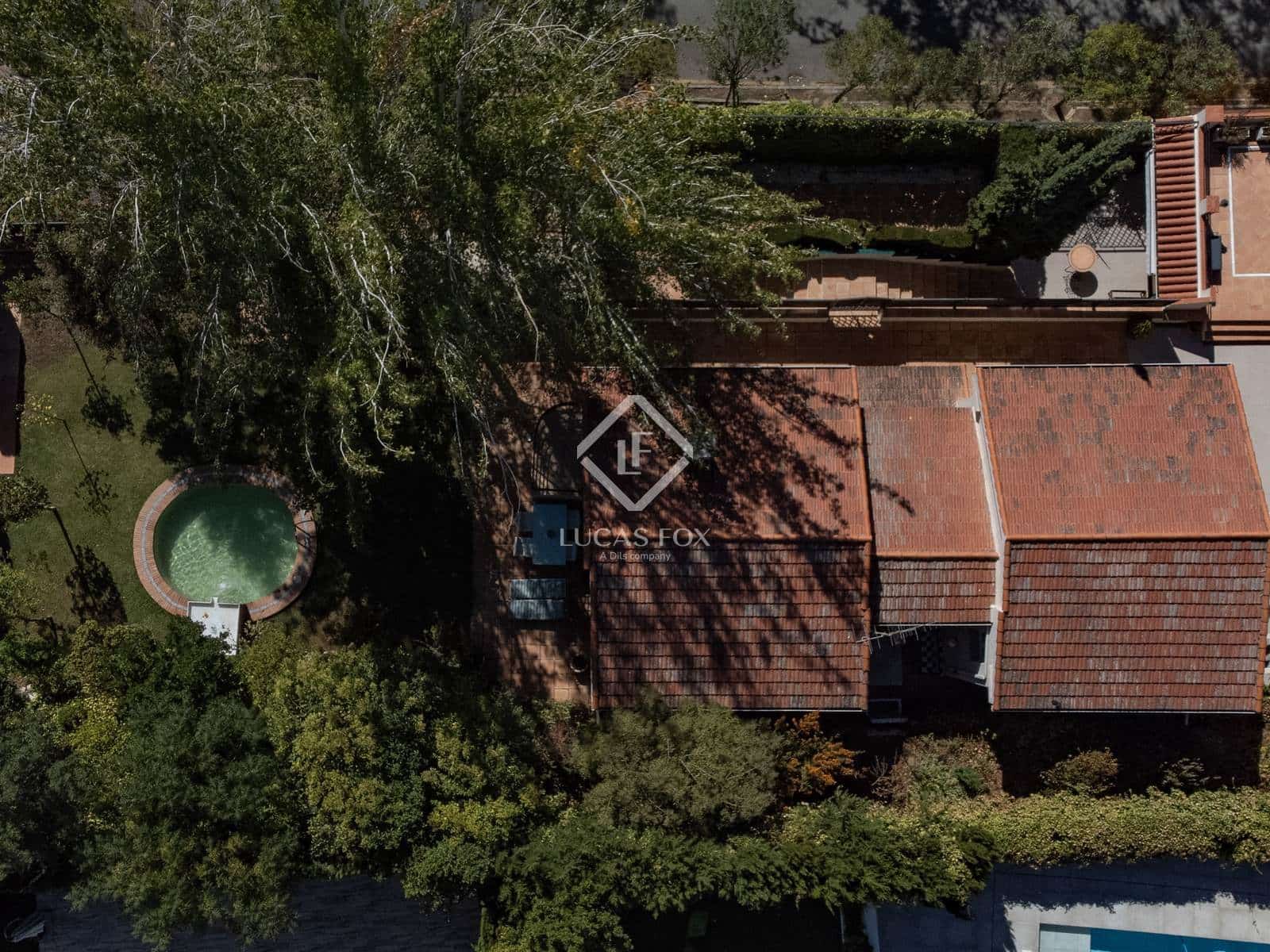 5 sypialnia Willa na sprzedaż w Miasto Grenada z basenem garażem - 1 475 000 € (Ref: 9319941)